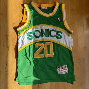 Mitchell & Ness Retro Sonics Gary Payton Jersey